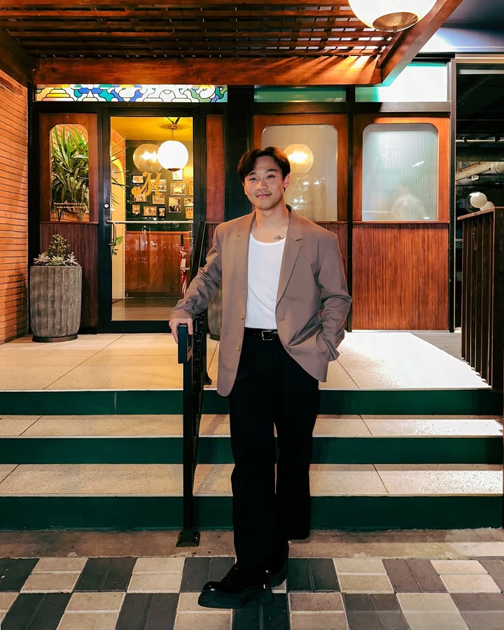 Some of my recent favorite eats that didn’t end up in a reel, but I still wanted to share! Figured I’d round them all up in one spot and give you guys some solid recs. No particular order—just stuff I like recently 😊!
1. Dinner at @miltonshtx - good food and vibes
2. All You Can Eat Sushi @littlesakana.katy
3. Com Tam (Vietnamese Broken Rice) at Faith Com Grill MK - one of my go to spots for this dish
4. Strawberry Matcha @vanleeuwenicecream
5. Interiors @littlesakana.katy
6. Clam Chowder Fries @laluchatx
7. Fried chicken @laluchatx
8. Rack of Lamb (sooo good) + Denver Cut Steak with Corn @oktomediterranean
9. One of My Favorite Ice Cream Spots @milkandsugarcreamery
10. Sugarcane Juice @lindastropicalfruits
11. Diavolo Pizza @coastline_htx