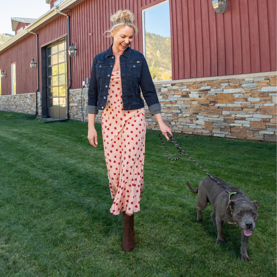 Every Badlands Ranch product is made with love, care, and the best ingredients for your dog's health, because every dog deserves to thrive. 🐾💛 Every moment with my dogs reminds me why I started Badlands Ranch—because their health, happiness, and longevity mean everything. 🐕 ✨
ㅤ
•
•
•
#BadlandsRanch #BadlandsRanchPets #BadlandsRanchByKatherineHeigl