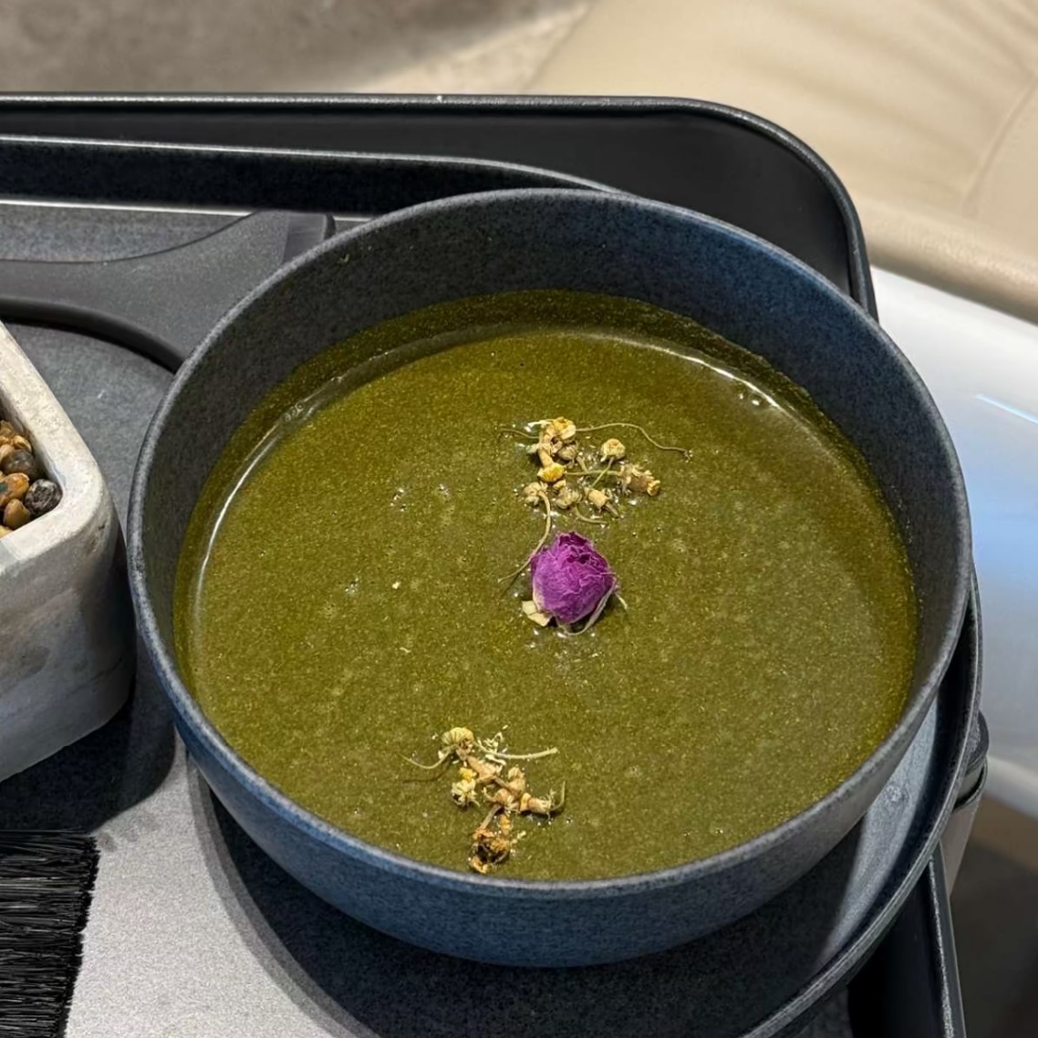 خلطاتنا الطبيعية Pure نتيجتها فعالة يبين معاكم الفرق من اول جلسة - Evora Lounge