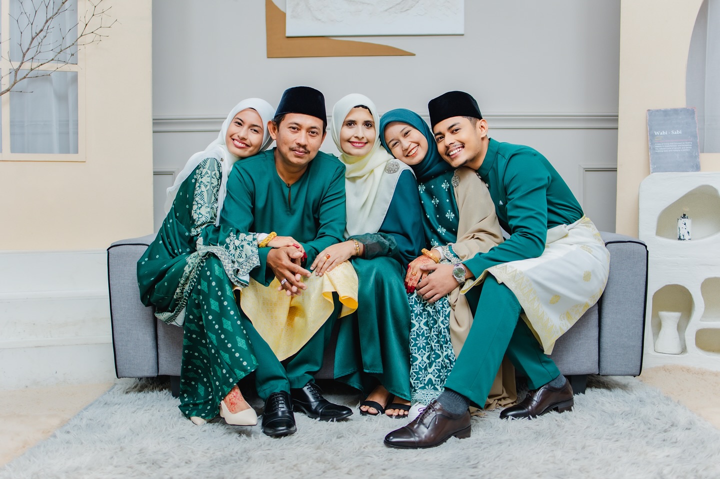Korang tema warna apa tahun ni? Cer komen cikit🫣
#teamemeraldgreen #raya2025