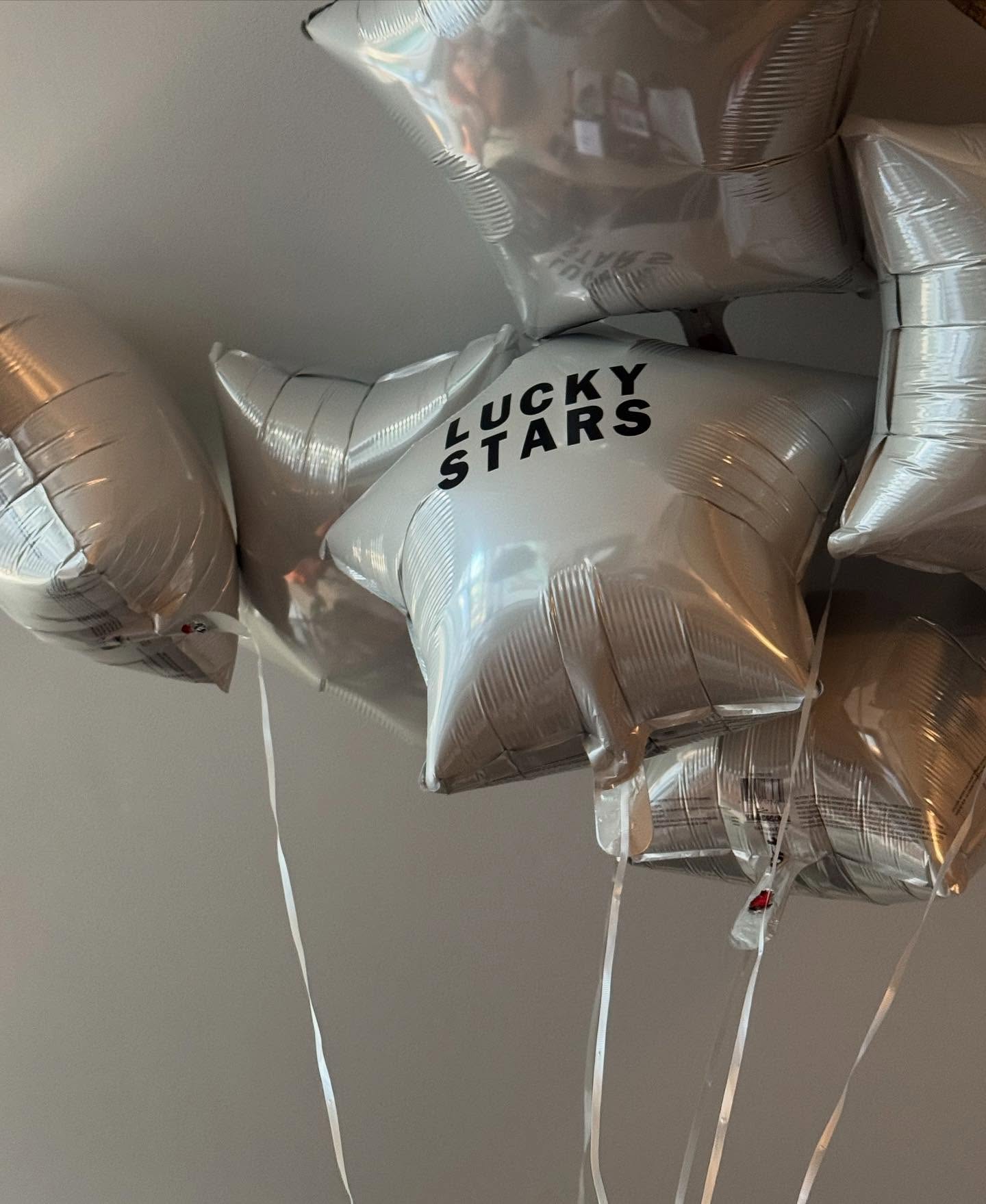🗣️CAN YOU KEEP UP WITH A GIRL LIKE ME??🗣️ GUYS LUCKY STARS IS BACK UP 🥲 please stream it a tonnnnn so she can get a lil boost