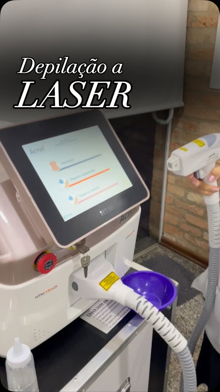 Não perca essa oportunidade de se sentir ainda mais confiante e pronta para arrasar com sua pele lisinha e radiante!
Resultados Duradouros: Eliminação dos pelos indesejados para qualquer fptotipo.
Tecnologia: Tratamento eficaz com tecnologia Laser Triple Wave - Diodo, Alexandrite e ND-Yag.
Segurança e Conforto: Resfriamento inteligente da ponteira a -10° C.
Oferta Exclusiva: Primeira sessão om 50% OFF !
Agende já sua sessão e garanta o melhor verão da sua vida!