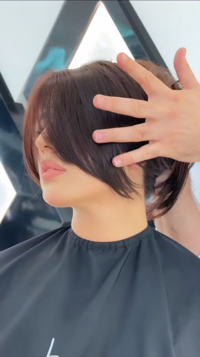 When your hair gets a makeover, so do you. "Chopped it off.
Artist @mounir