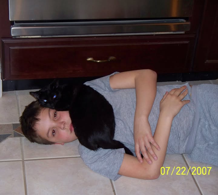 Over 17 years ago Emmy came into this world and our lives and since then she’s without a doubt been the best friend anyone could ask for. From the vines we made together, to all the cuddles, I’m sad to see you go but happy you are out of pain. Say hi to Burnie for us.
Rest easy in paradise, I love you so much❤️😞