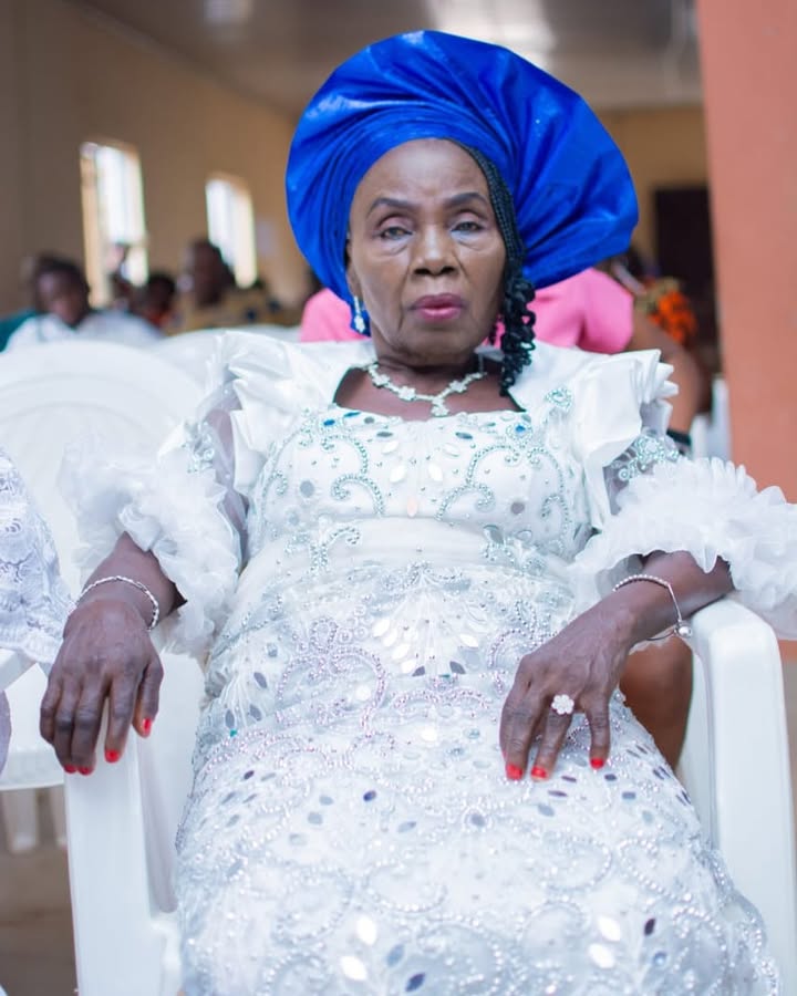 Mom,
I wanted to let you know how much I appreciate you and everything youโve done for me.
Youโre the best mom in the world,
and Iโm so lucky to have you.
I love you!โ
#ezinne
#idiogo
#egbeanagbaanyawuogbunike
#iwotago