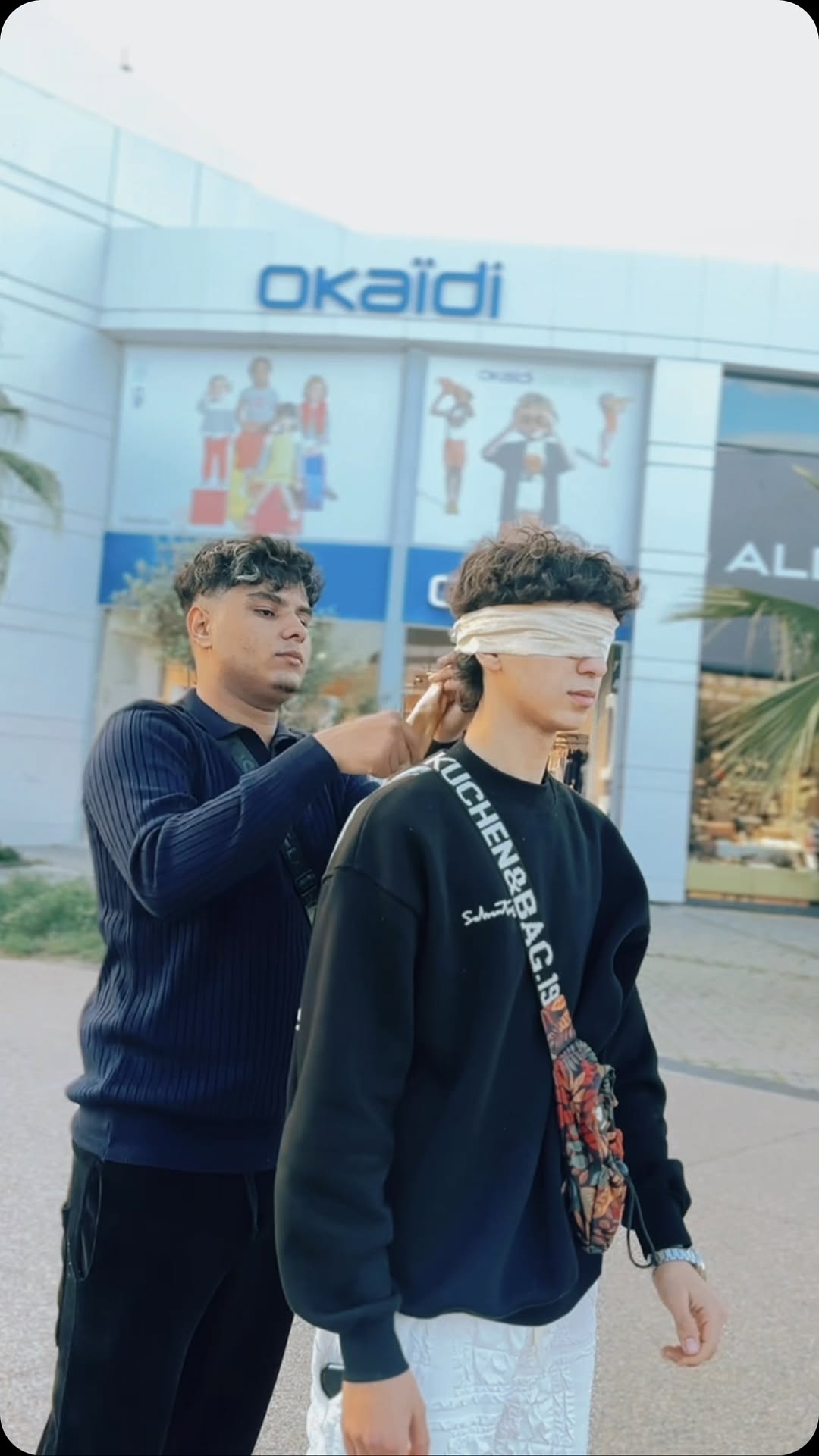 تحدي جديد 💸🤑من يقبل هذا التحدي..؟!!🤔🤩
golo liya ina medina baghini neji liha ..??!
#inervew # foryou # fyp #explore # video #fyp?
#reelsinstagram #repost #reels