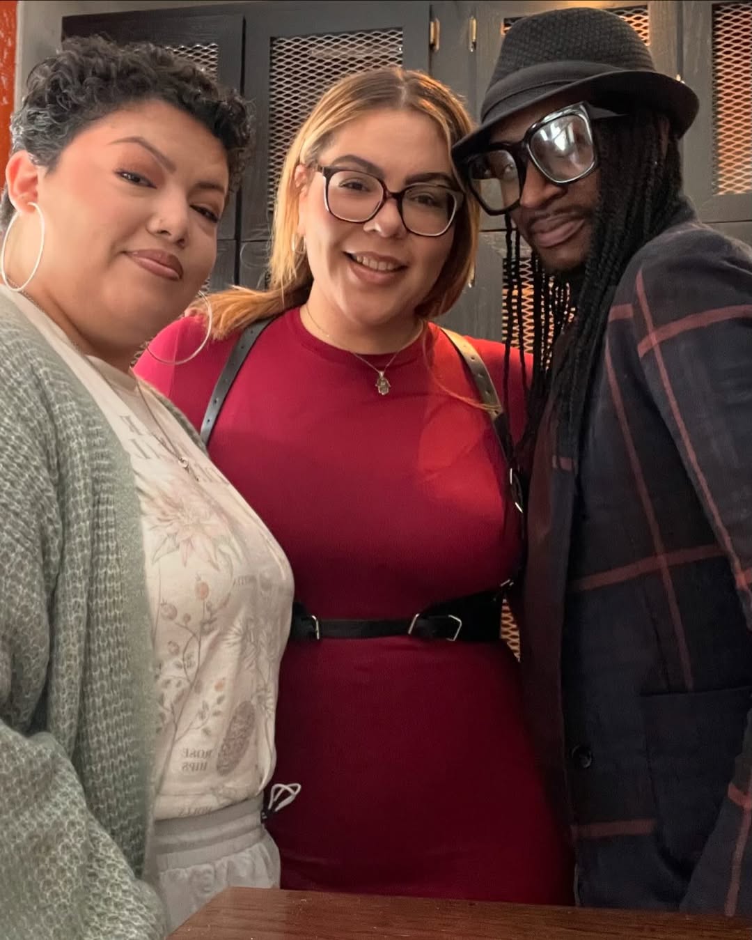 We’ve finally made it happen!! A full circle moment. I love us! #Gods3Cs #grateful #friendshipgoals #family #BadDecisions #LiveLaughLove #itsabouttime