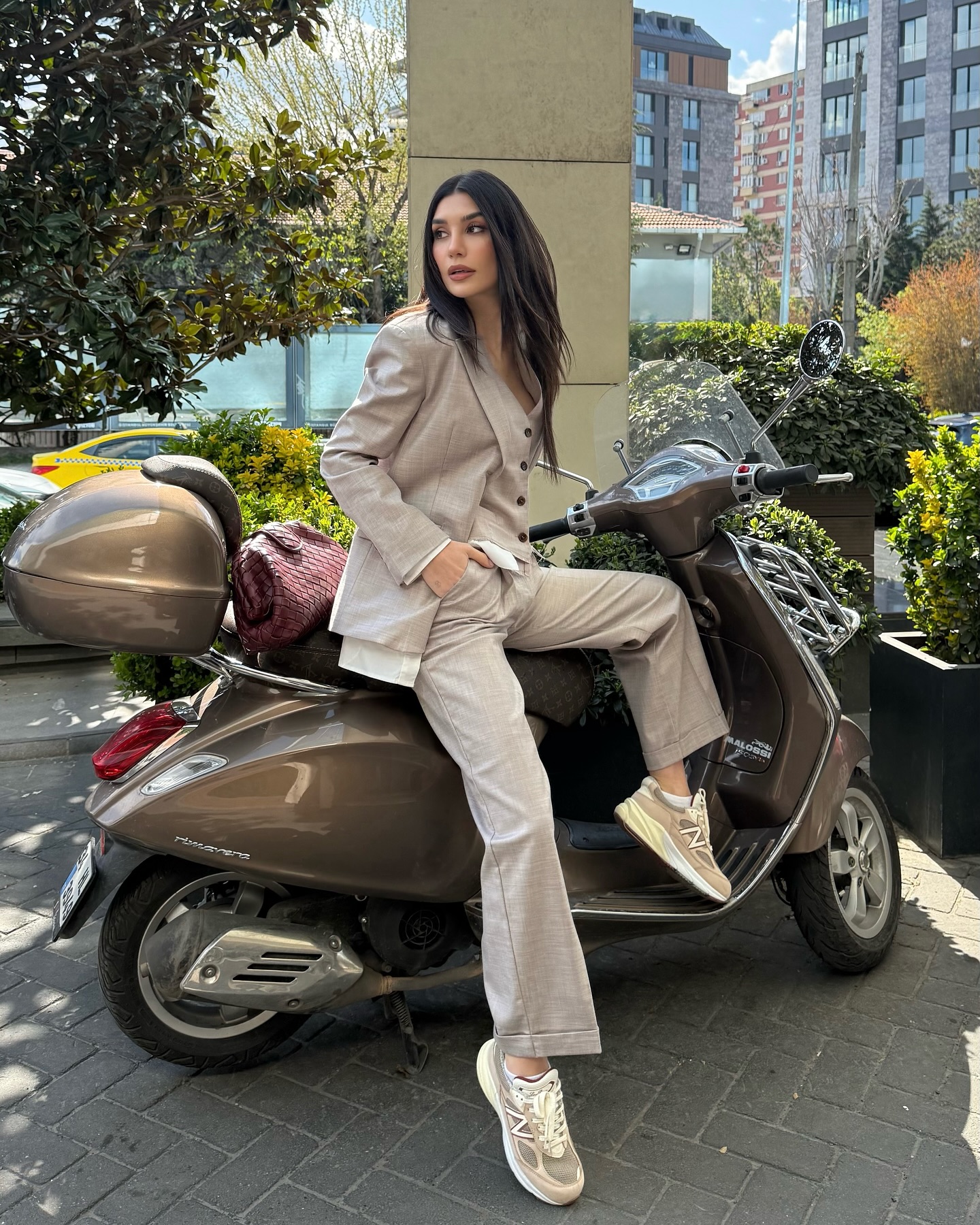 🛵 ☕️ 🤎 🏹