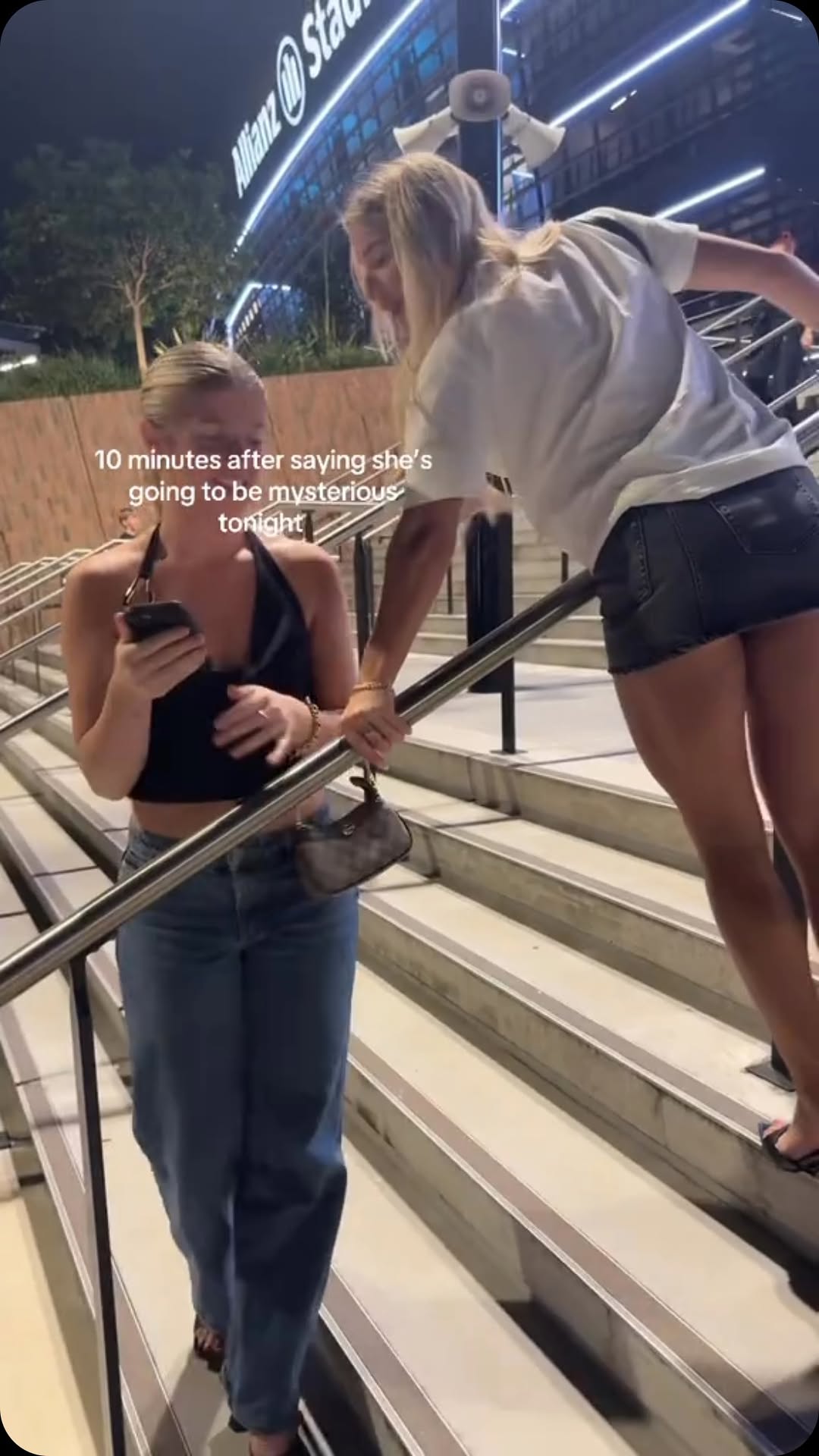 Via chloeedelaneyyy tiktok