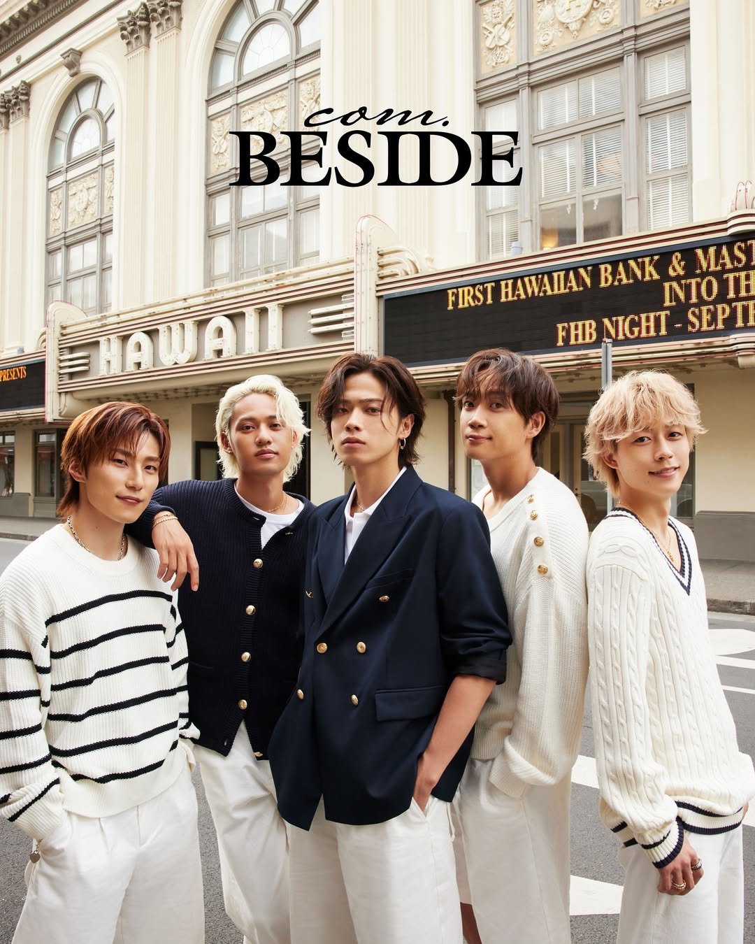 写真集BESIDE
20代ラスト写真集「BESIDE」が発売されました!
色々なことに挑戦する中で鍛え上げた肉体が2024を物語ってると思っていて、この写真集を見返すたびに頑張ることの美しさを思い出せる最高の一冊になりました!
何かを頑張りたいなと思ってる人に特に見て欲しい一冊になっています!
そしてこの写真集では肉体美はもちろん、僕たちの自然体を収めてもらっていて、コムドットの関係性を象徴するような写真に溢れています。
これは小寺さんをはじめとしたチームの皆さんとここまで一緒に仲良くさせていただいているからこそ撮れた写真だなぁと思ってます!
皆さんとの撮影今回も本当に楽しかったです!
撮影最終日の打ち上げで長山さんと吉田さんが楽しそうにじゃんけんしてたのがめちゃめちゃ印象的で、BONさんが寝てるところにみんなで押しかけたのも思い出です笑
皆さん本当にありがとうございました!
改めてハワイで写真集を撮らせてもらえるこの最高の環境に感謝しながらこれからの活動も頑張っていきます💪
最高の写真集に仕上がっているので是非一冊手に取ってもらえると嬉しいです☺️
ハワイ最高🌺また行きたい!
Direction: @tomoko_kodera
Photographer: @kazuki_nagayama
Stylist: @st_yoshida_k
Hair&make: @continue_toshiyasuoki @continueyuria
#コムドット #BESIDE