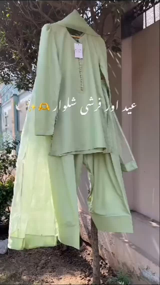 FARSHI SHALWAR 3 PCS SUIT
Fabric raw silk
Dupatta Organza
Small 18 chest
34 shirt length
42 trouser length
Medium 20 chest
34 shirt length
42 trouser length
Large 22 Chest
34 shirt length
42 trouser length
PRICE 3250