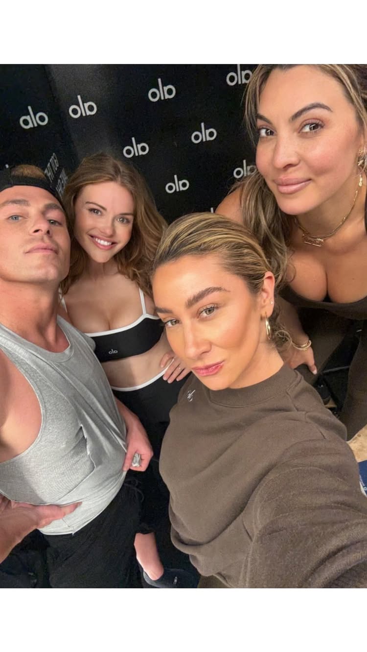 Jackson did pilates w/ Lydia the other day…nobody freak out… @hollandroden @alo @valvogt @marymillermethod #teenwolf