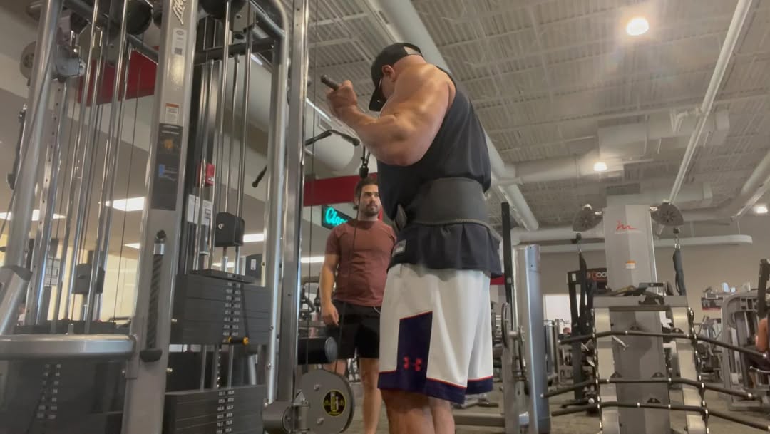 Finish My Arm Workout Superset’s Biceps Triceps With Cables Time Under Tension To Stimulate Muscle Growth