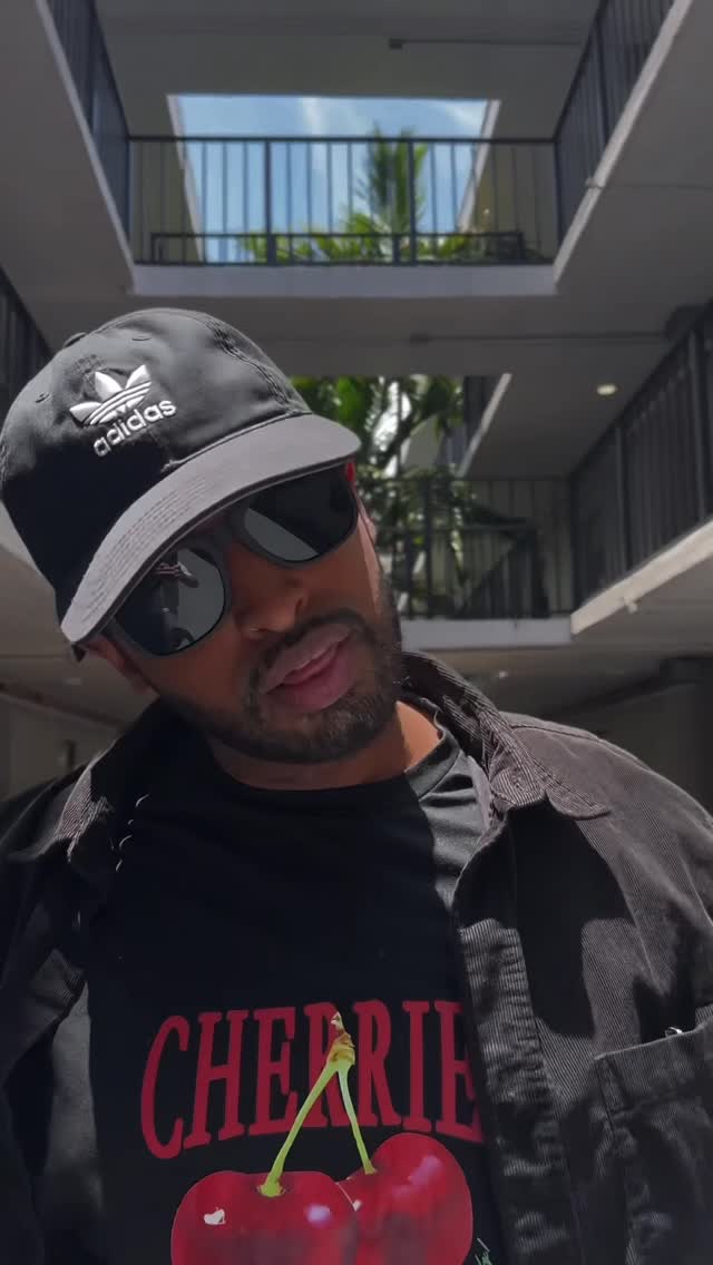 Round Here! 😎
New content coming in hot!🔥
Shoutout to @kieranjefferies_ for helping me film this concept! 😎
#dance #miami #tobenwigwe #roundhere #bayvista #wavey #generativefill