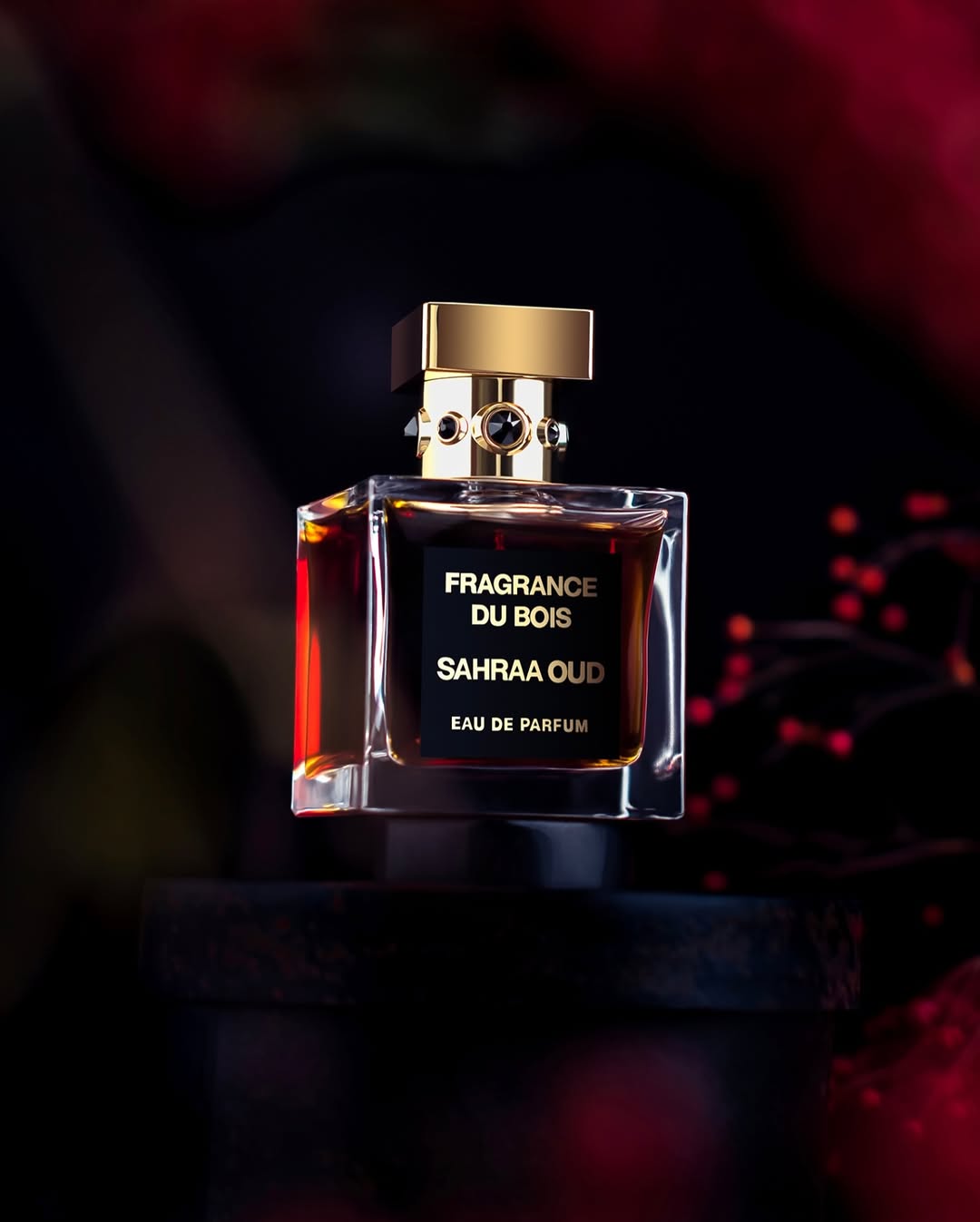 Still life of Sahara Oud by @fragrancedubois, shot for @t_letemps.
Sahara Oud de @fragrancedubois, photographiée pour @t_letemps.
#SaharaOud #LuxuryFragrance #FragranceDuBois #PerfumePhotography #StillLifeLuxury
#EditorialFragrance #UGCBeauty #BeautyStillLife #GenevaPhotographer #TMagazine
#HighEndVisuals #LuxuryEditorial #ScentPhotography #SwissStyle #FragranceShoot
#NicheFragrance #PerfumeContent #CreativeDirection #StudioPhotography
#ContentForBrands #LuxuryCampaign