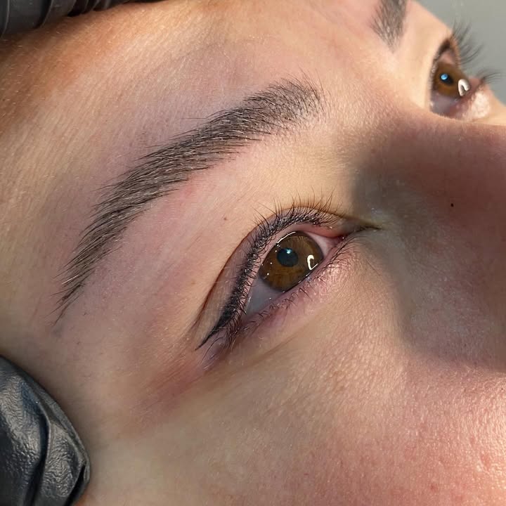 MİCROBALDING kıl tekniği ve Dipliner
#microblading #eyeliner #kalicimakyaj
