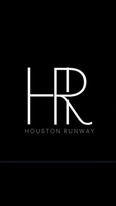 Houston Runway part#3
.THIS IS HOW WE DO IT!!!
.
.#houstonphotographer #cali_cal_creations #cali_did_it #houstontx #model #catmodel #filmphotography #fashionshow #fashionstyle #fashionblog #fashionaddict