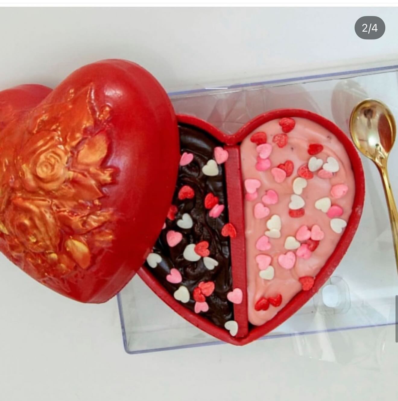 Molde Corazon 2 espacios 💕
.
.
Molde 3 capas portoformas.
12,3 cm x 11,6cm x 4,8cm
.
.
💰$5000
🚚envíos a todo chile
.
.
.
.
#portoformaschile #moldes3partes #resposteria #reposteriacreativachile #pasteleriachile #pasteleriacreativa #pasteleriaartesanal #díadelamamá #diadelamamachile #diadelasmadreschile #regaloschile #ideasregaloschile #emprendimientorepostero #emprendimientochileno #moldecorazonchocolate #sanvalentinchile #diadelosenamoradoschile #diadelamama #diadelamama2025 #diadelamamachile #ideadiadelamama #ideasdiadelamadre
