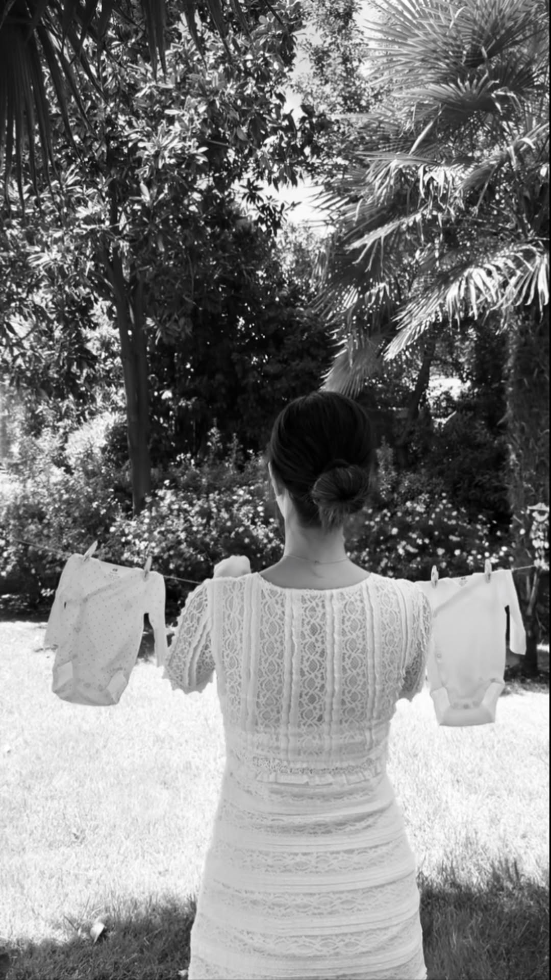 Hayatımıza renk, neşe ve mucize getirecek olan küçük kalbin kim olduğunu açıklamanın zamanı… 🤗🎈Bakalım tahminler doğru mu ? 🩷💙