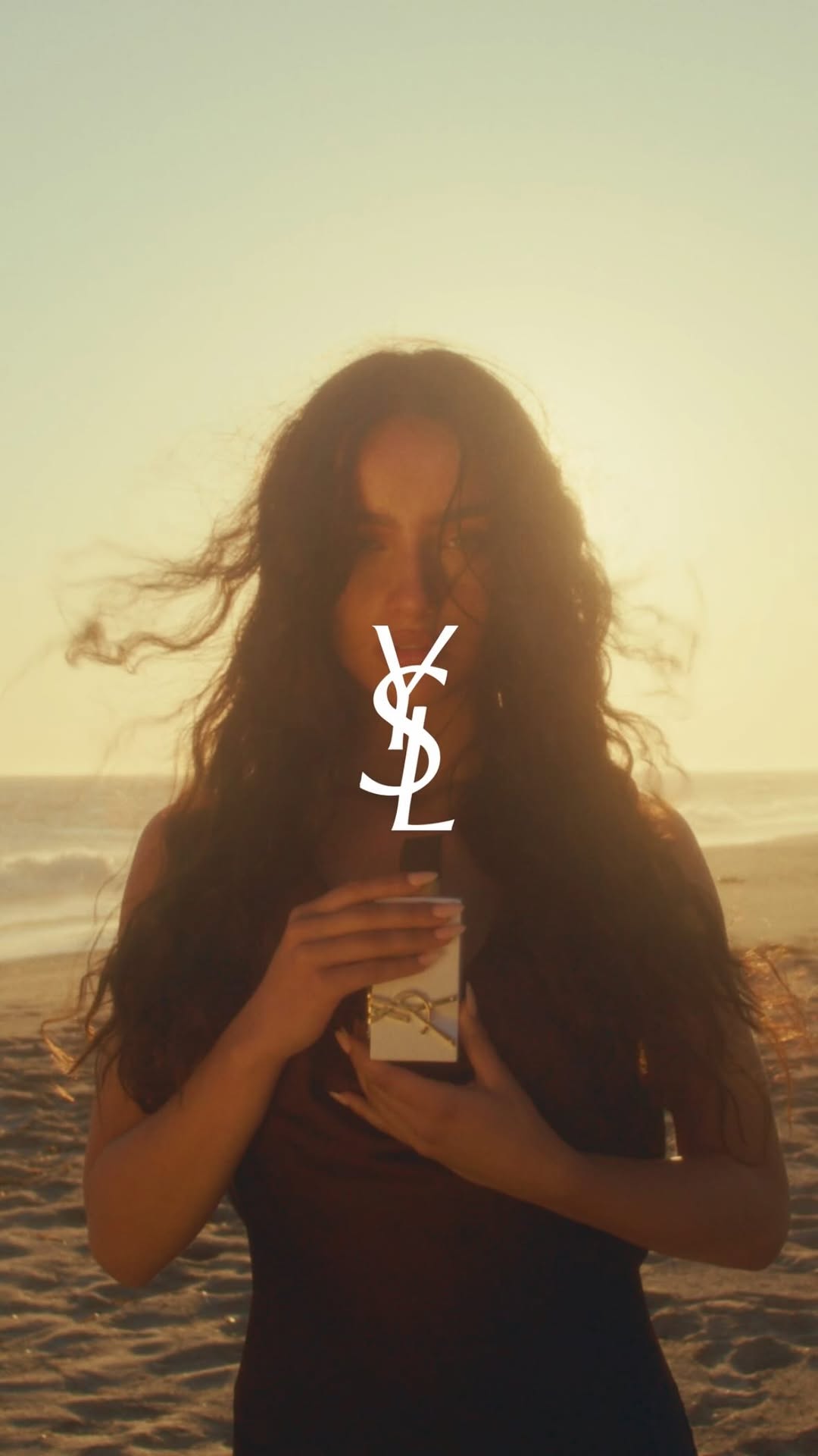 Endless summers and freedom in a scent, YSL Libre L’Eau Nue, Yves Saint Laurent’s newest fragrance - an innovative oil-in-water formula with skin-loving benefits.
@YSLBEAUTY #YSLBEAUTY #YSLLIBRE #LIBRELEAUNUE #YSLFRAGRANCES #ad