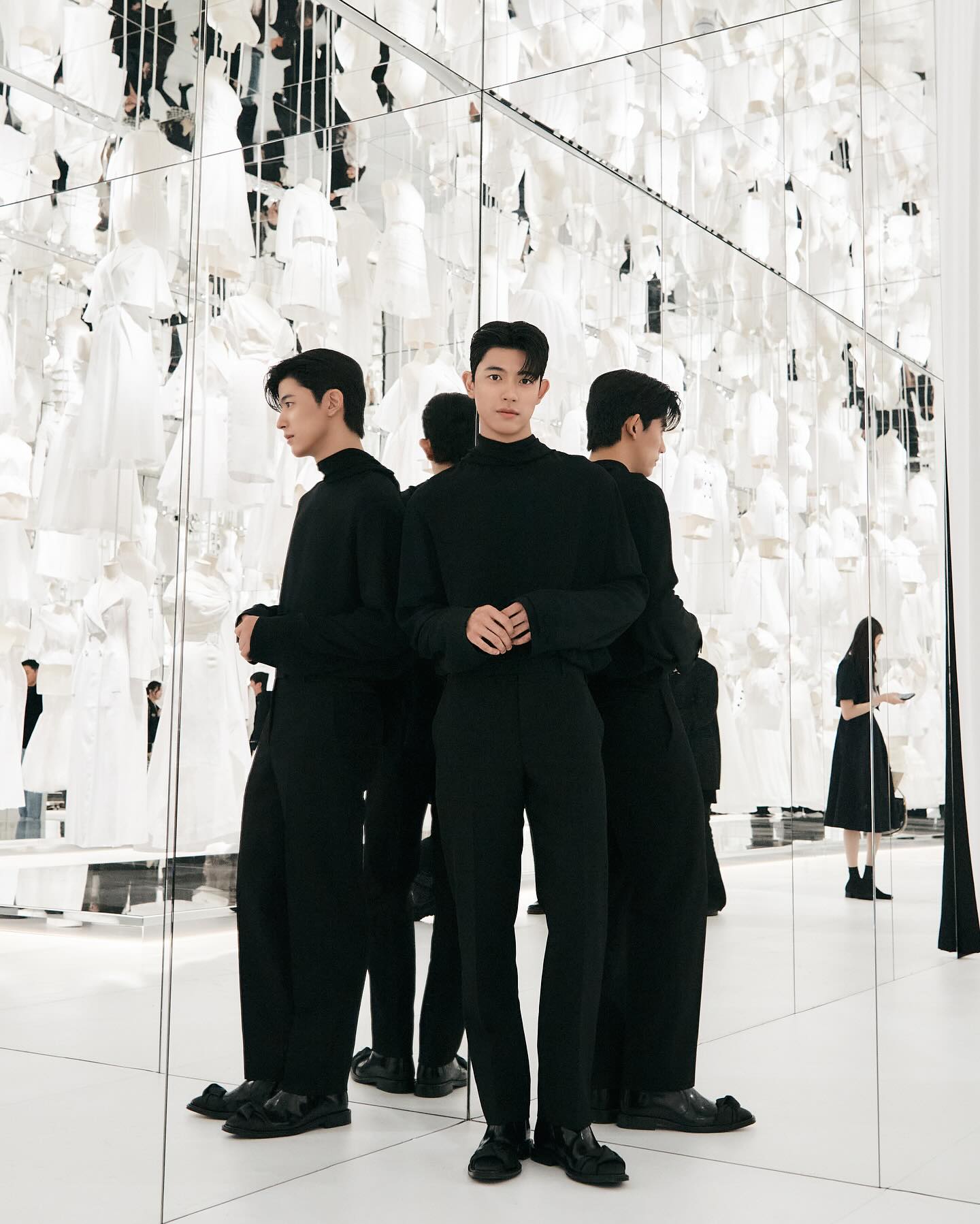 Still can’t get over last night
Thank you Dior 🩵
#dior #diordesignerofdreams #디올디자이너오브드림스
@dior @diorbeauty