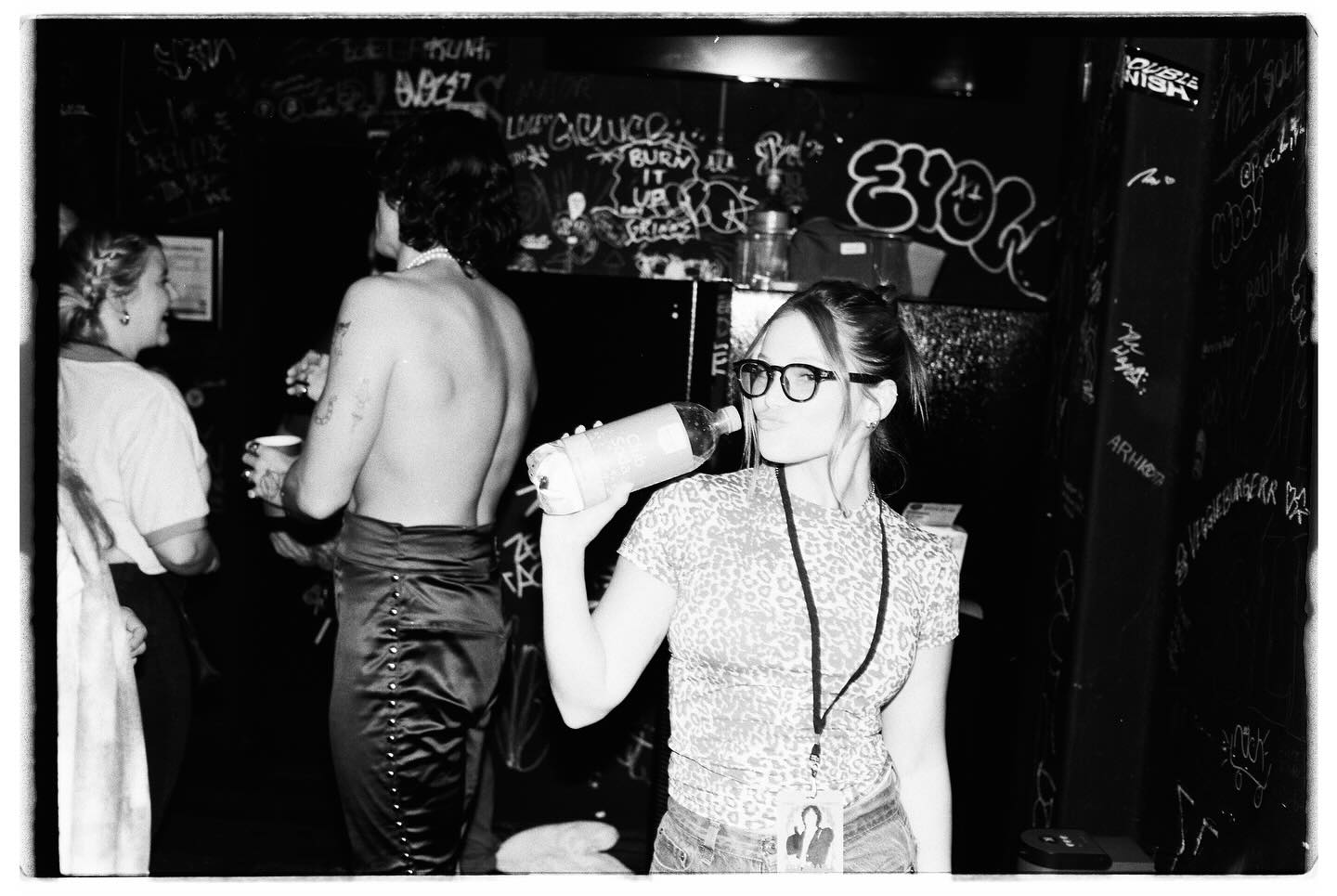 hate it when someone takes an unexpected pic of me 📸 thx @jessedeflorio