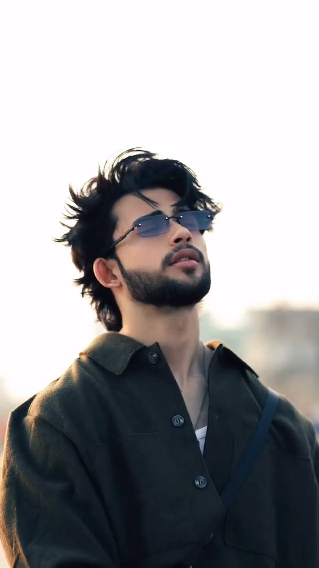 Jaana Mere sawalo ka manzar tu..❤️
…
…
…
#huamaixfindingher #trendingreels #trending #deepakians