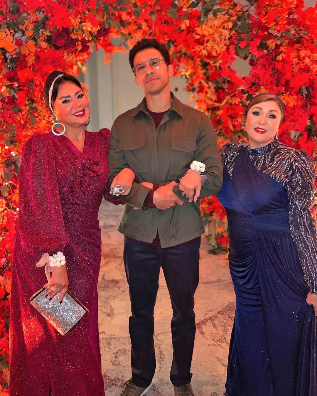 أسرة مسلسل #نص_الشعب_اسمه_محمد وحشتوني ❤️🫂👩❤️👨
@shahid.vod @mbcmasrtv
#رانيا_يوسف
#raniayoussef
#rania_youssef
