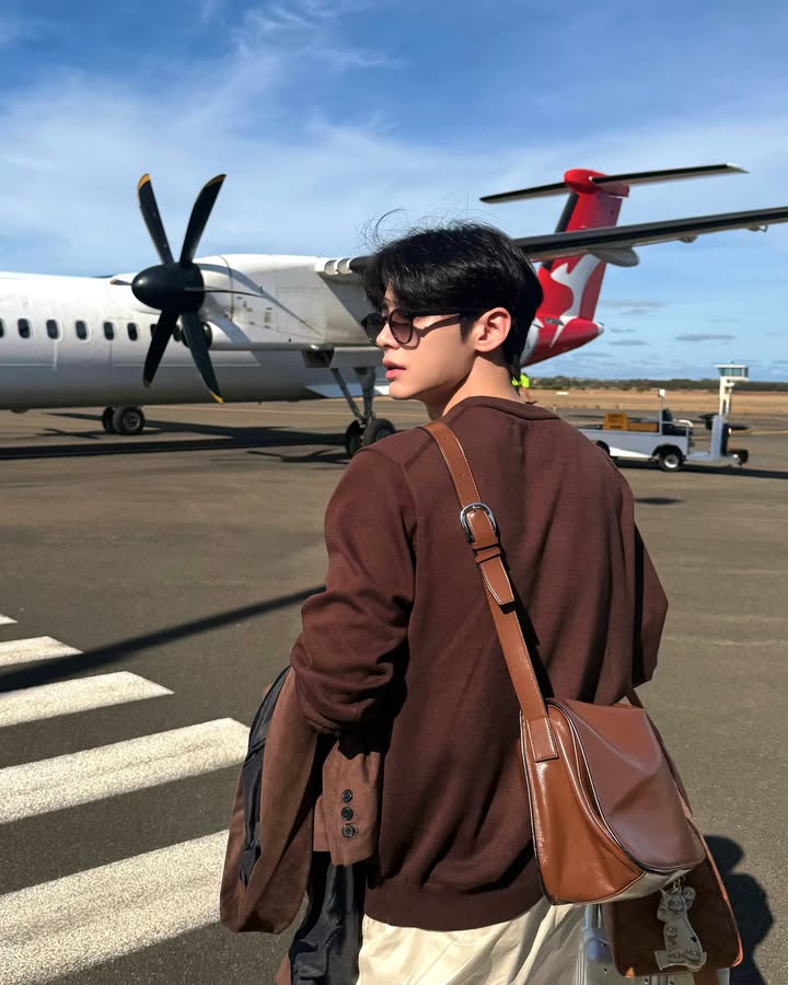 ✈️〰️💭