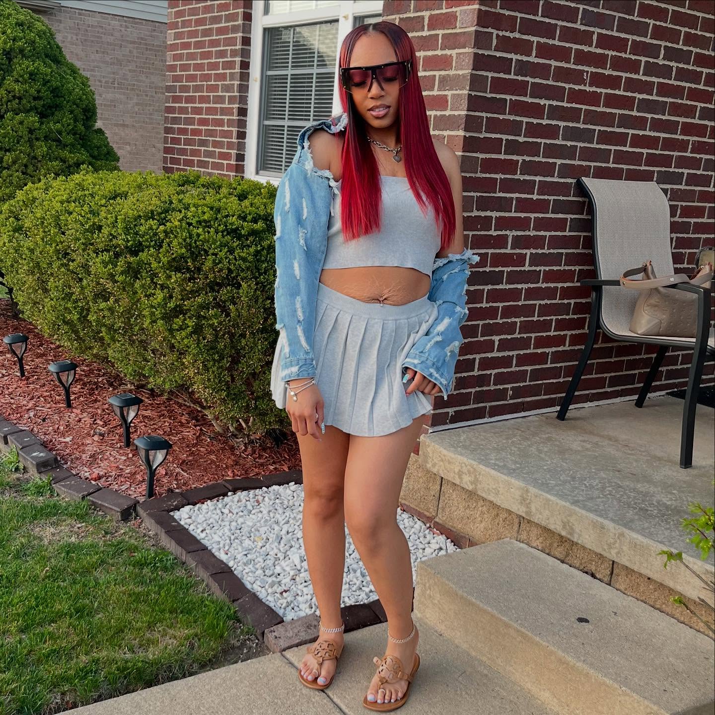 He check my gram , like every pic i post a 🔟