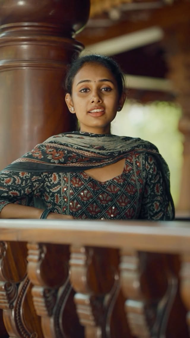 Poomathe ❤️🔥
Location : @kurumboormana
Rec & Mixing: @adams.mixlab @ziyad__ek
🎥 : @adith_framehopper @agus_johnson__
@sitharakrishnakumar
#coversong #poomatheponnammasong #aswathirajesh