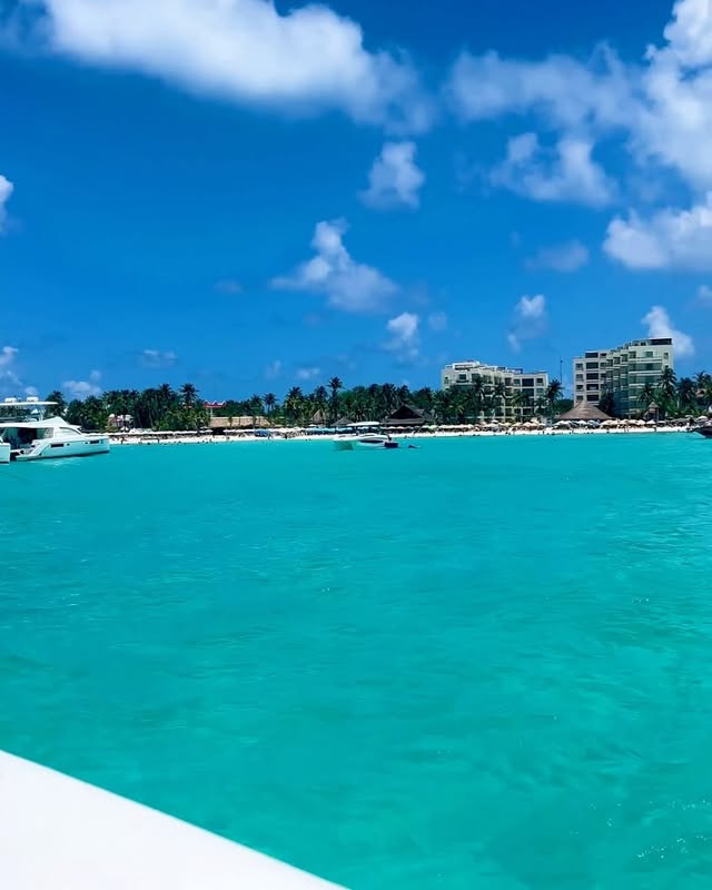 La Isla Bonita ๐๏ธโจ๐ฉต #islamujeres #cancun #mexico #tulum #rivieramaya #travel #playadelcarmen #cozumel #islamujeresmexico #caribemexicano #holbox #quintanaroo #beach #visitmexico #caribe #islam #cancunmexico #islamic #bacalar #n #vacation #playa #travelphotography #vacaciones #islamabad #yucatan #islamorada #nature #islamicquotes #summer