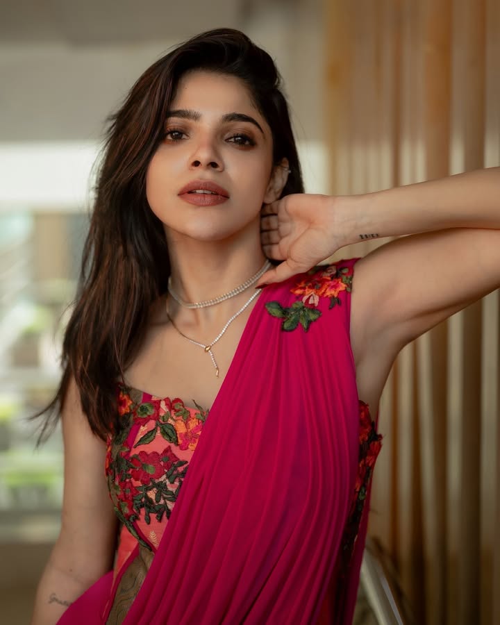🤍
@mauvestory . @irst_photography . @ishwaryaalaguvel .