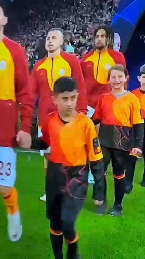 Mounir, zukünftiger Fußballspieler