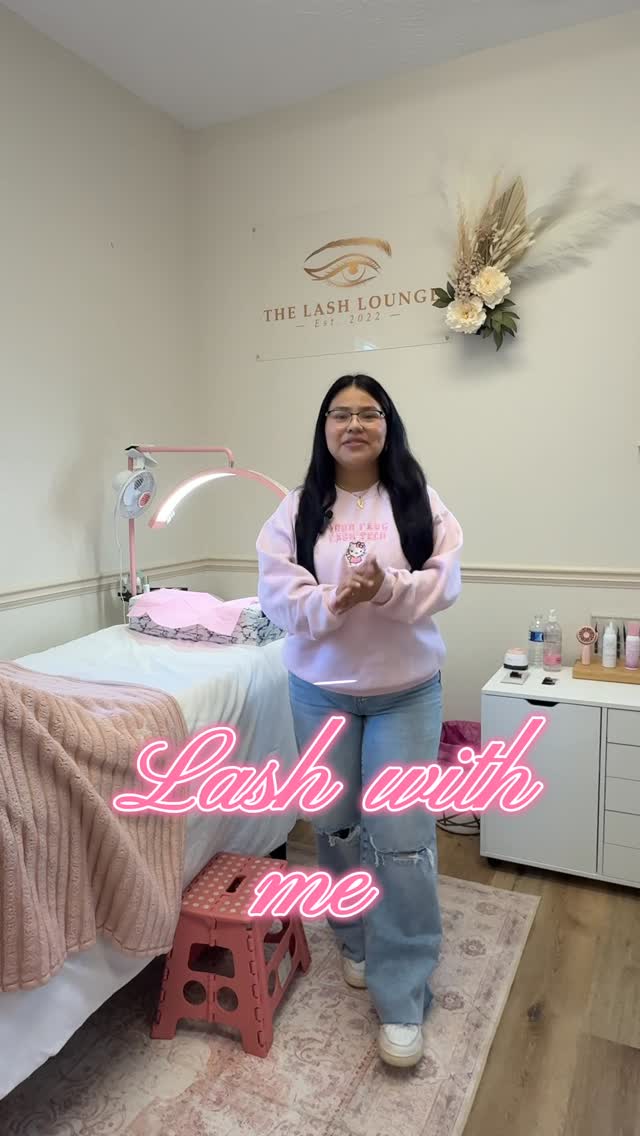 love me a busy day ๐
#eyelash #explorepageโจ #trending #romega #ilovemyjob #smallbusiness #smallbusinessowner #atl #beauty #lash #explorepage #latina #latinaownedbusiness #spring #girls #clients #romega #dowtownromega #ksu #berrycollege #pestaรฑas #hybrid #lashwithme #viral #lashartist #brows #lashslayer #lashtechatl