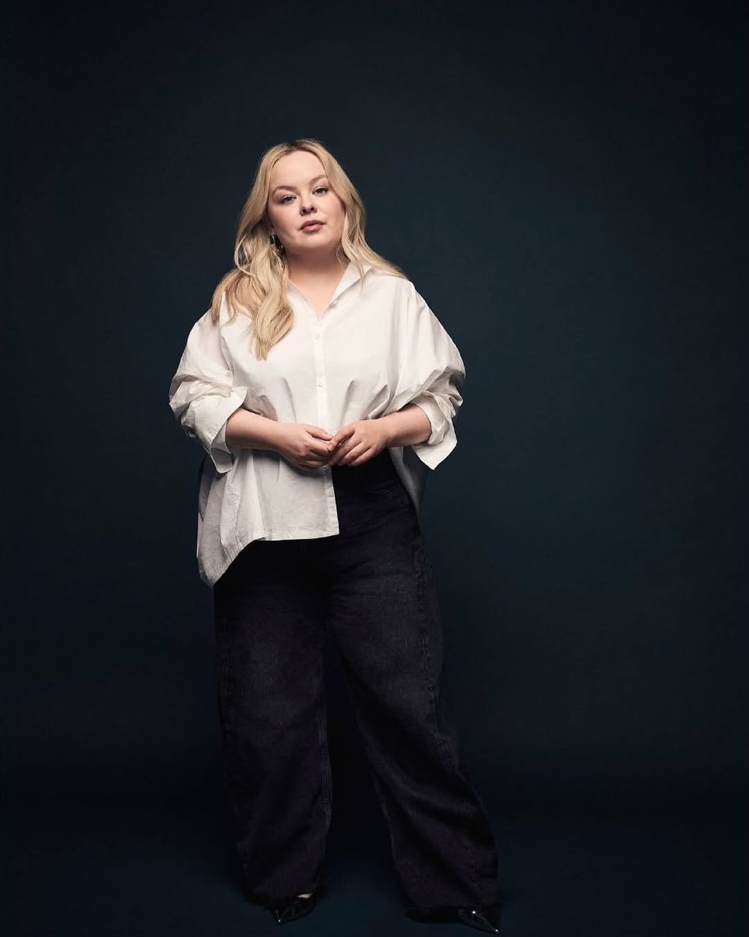 BAFTA Nominees Portait by @eddymassarella
Styled by @aimeecroysdill assisted by @juliarosestanbrook
Makeup @francescabrazzo
Hair @halleybrisker assisted by @allie.hairstylist
Hair colour & cut @mrjasonhogan @sophiethomashair @joshwood
@vrwpublicity