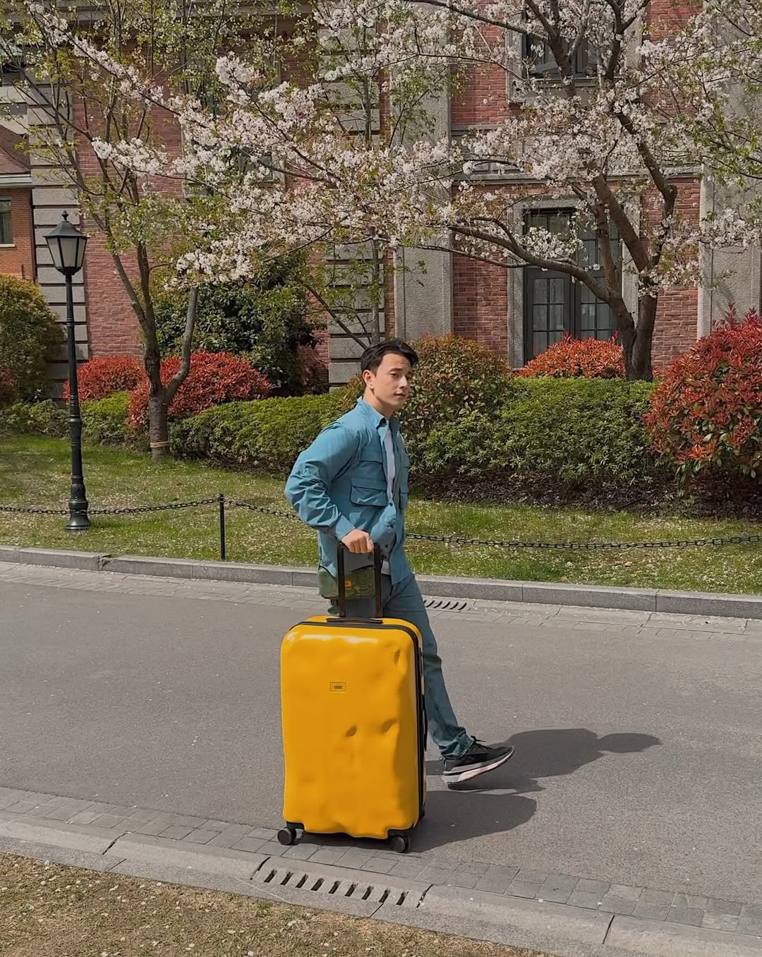 Why worry about scratches when your luggage is built for them?
This Crash Baggage turns damage into design with dents that speak confidence.
made for travelers who don’t tiptoe. Because when you travel boldly, your suitcase should too! @crashbaggage.indonesia
