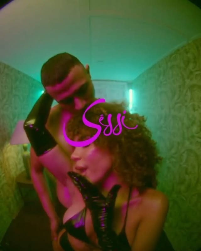 La video #ESMIPARTY
Did you watch the video? 💚👑
Tómalo Con Calma babi ya me fui 🕊🕊🕊🕊🕊🕊🕊🕊🕊🕊