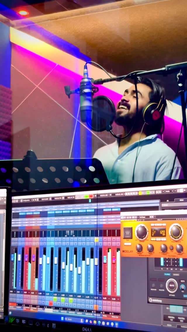 Minnalvala recoding 🎧
#tovinothomas #minnalvala #narivetta #sidsriram #fyp #instagram