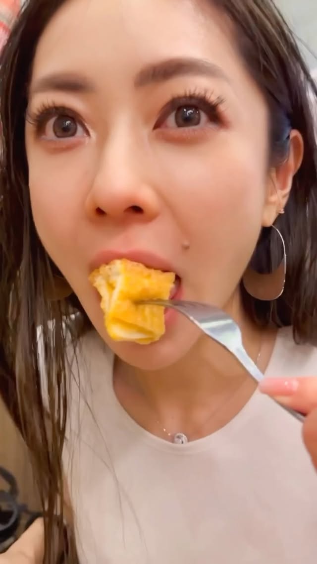 ただ食べるだけの動画🐷
I’m just eating 西多士🍽️
#毎日投稿challenge