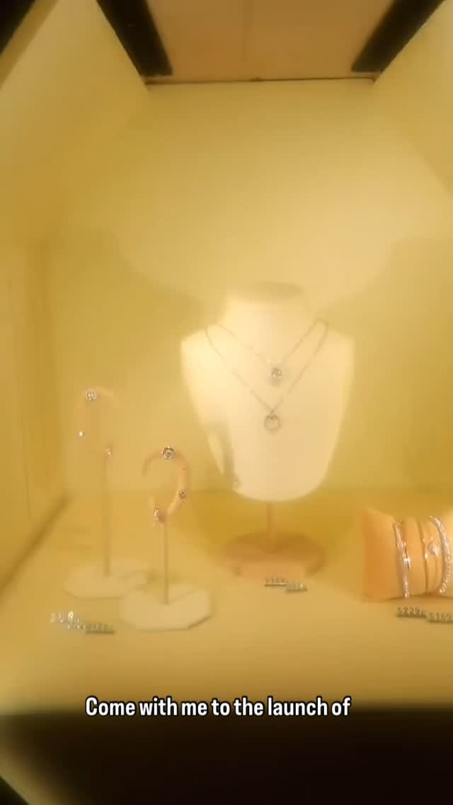 diamonds with a cause? yes pls 💎🎀@swarovskifoundation @swarovski
#Swarovskipartner #Ad 🦢