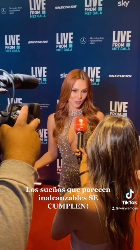 Amooo esos trends de transformación 🤩 Saben de que programas son los primeros clips? 🙈 WOW...en que momento pasaron 20 años? Yo siento que fue ayer que estaba insistiéndole a mi mami que me llevara a un casting para RG Elementos 🥲❤️
Que nostalgia y que emoción! No me lo creo!!!! Me parece irreal ver todo lo que con mucho esfuerzo he construido, con MUCHAS lloradas y decepciones que me han hecho más fuerte que cualquier obstáculo 🔥🙌🏼
Graciassss a todos por tantos mensajes bonitos y palabras de apoyo ❤️🙌🏼 Espero seguir haciéndolos sentir orgullosos dondequiera que vaya ❤️🥲 (Bye que se me sale una lagrimita) ❤️❤️❤️❤️❤️❤️❤️❤️