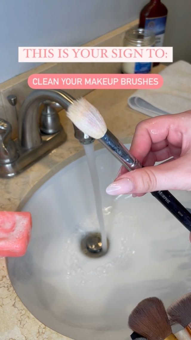 Take this as your sign to WASH YOUR BRUSHES!!!!!
there is so much bacteria in our makeup brushes and sponges (we put that on our face 🤢)
Go take a bar of soap and get to CLEANING!!!