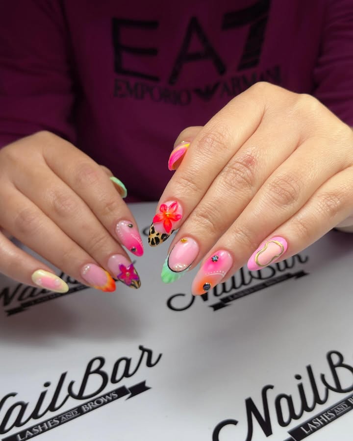 Türkiye’nin en fazla oje ve nail art çeşidine sahip tek salonunda, sen de stilini konuştur.
Hazırsan, seni güzellikte bir adım öne taşıyacak randevunu al!
#FloryaNailBar
#FloryaGüzellikSalonu
#FloryaManikür
#BakırköyTırnak
#FloryaKadınları
#KalıcıOjeİstanbul
#FloryaProtezTırnak
