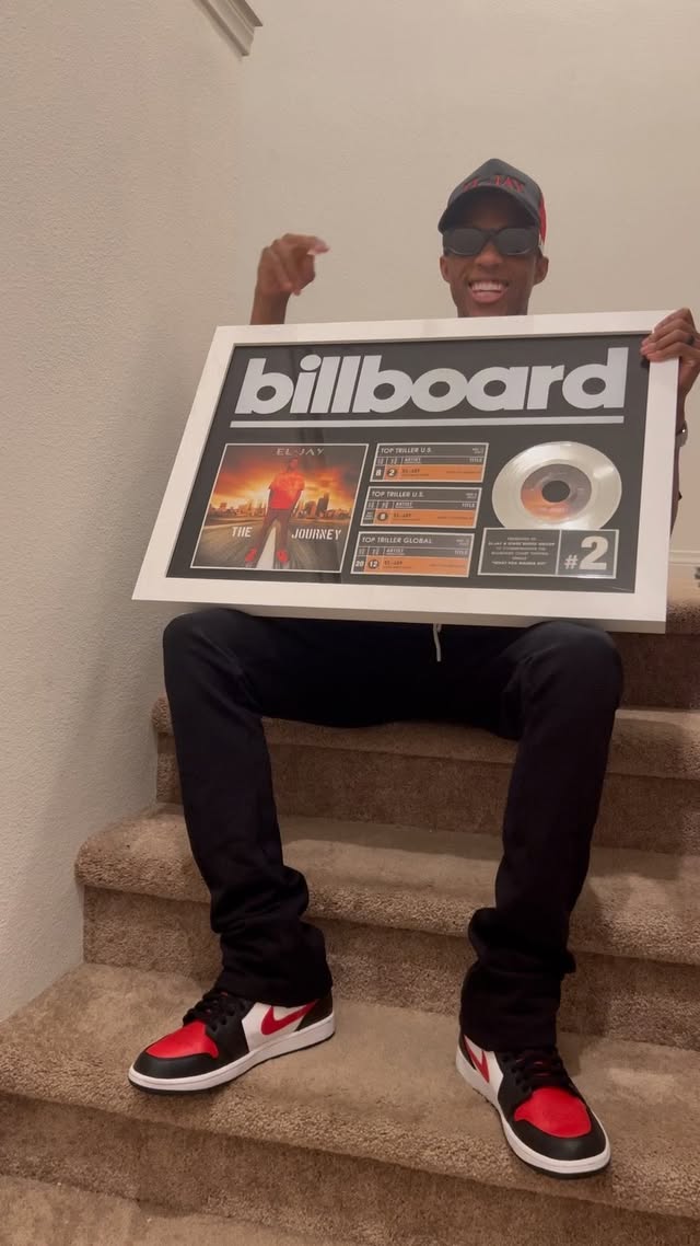 Thank you @jewelboxplatinum @billboard @billboardcharts @starzmusicgrpent for supporting my #single “What You Wanna Do” produced by @trudotp @h1trecords . So much work went into this project. Thank you @romesempire for sitting with me dozens of nights working on these mixes. My fans and supporters went crazy on this song. Loved every video made. All the kids at the schools for rocking with me. An we got over 2 million views for the music video 🎥 @moneyshotchris . Thank you @_coryvince_ for choreographing an amazing fresh dance that went global! We just starting off the year!