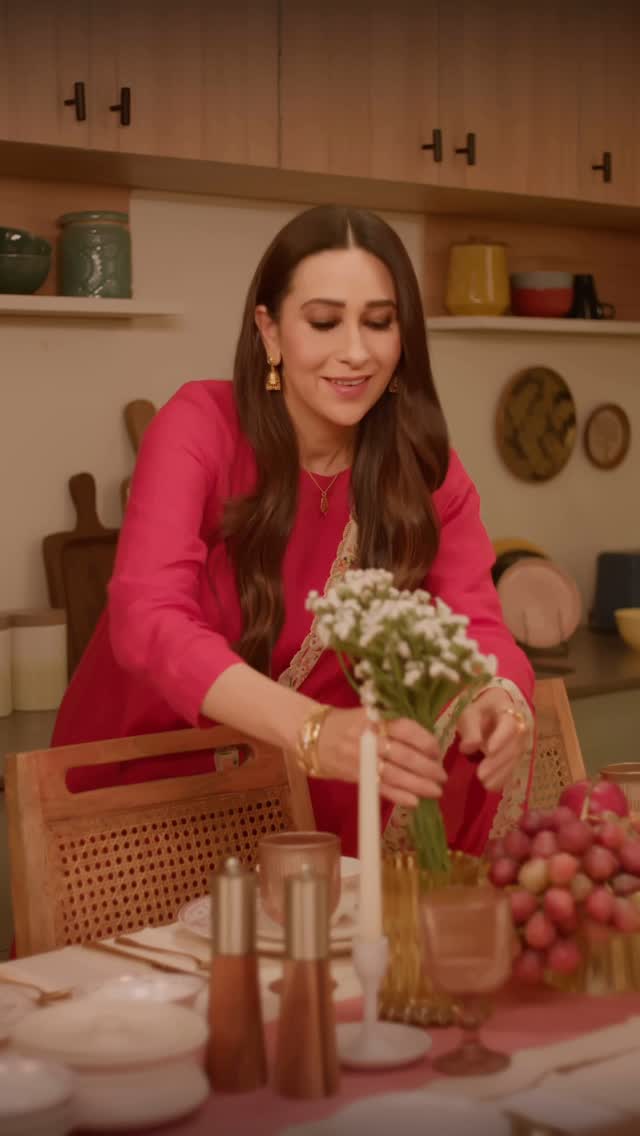 Itne saalon se inn deewaron ne humari yaadein dekhi hai.
Aur inn yaadon ko sada bahaar rakha hai Asian Paints ki Warranty ne.✨
India ka har dusra ghar humare ghar ki tarah Asian Paints ki Warranty kehta hai. Aapke ghar ki kahani bhi Asian Paints se saji hogi. Usse bataiye comments mein aur paaiye kuch khaas surprises aur gifts jeetne ka mauka! 🎁🎁
Use karein hashtag #AsianPaintsKiWarranty aur tag karein @AsianPaints ko.
T&C Apply*
#AsianPaints #HarGharKuchKehtaHai #Collab