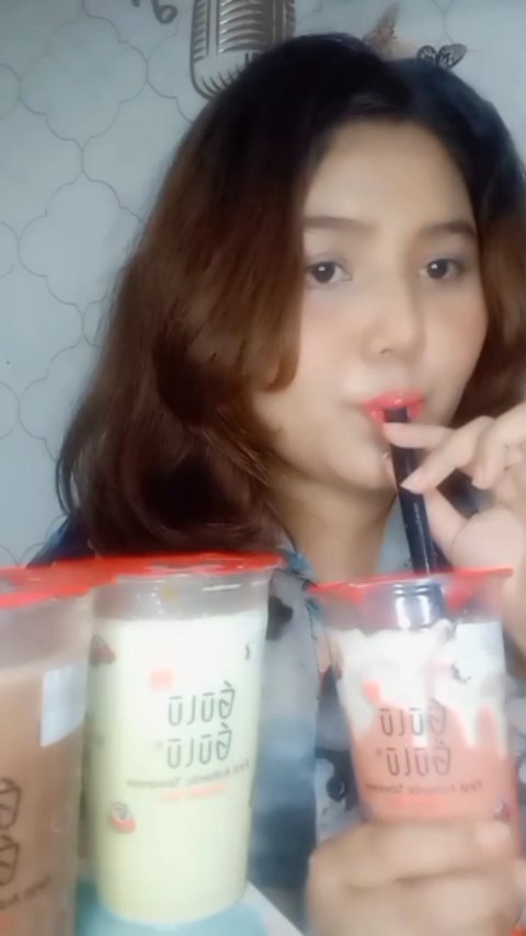 Yuhuuu yg suka cheese dan minuman manis cus cobain varian CheeseBerry dari @guluguluid rasanya uenak polll dan juga lagi ada promo lho ditanggal 26 Maret 2022 - 27 Maret 2022 di catet tanggalnya yah jangan sampe kelewatan ☺️☺️☺️☺️
#gulugulu