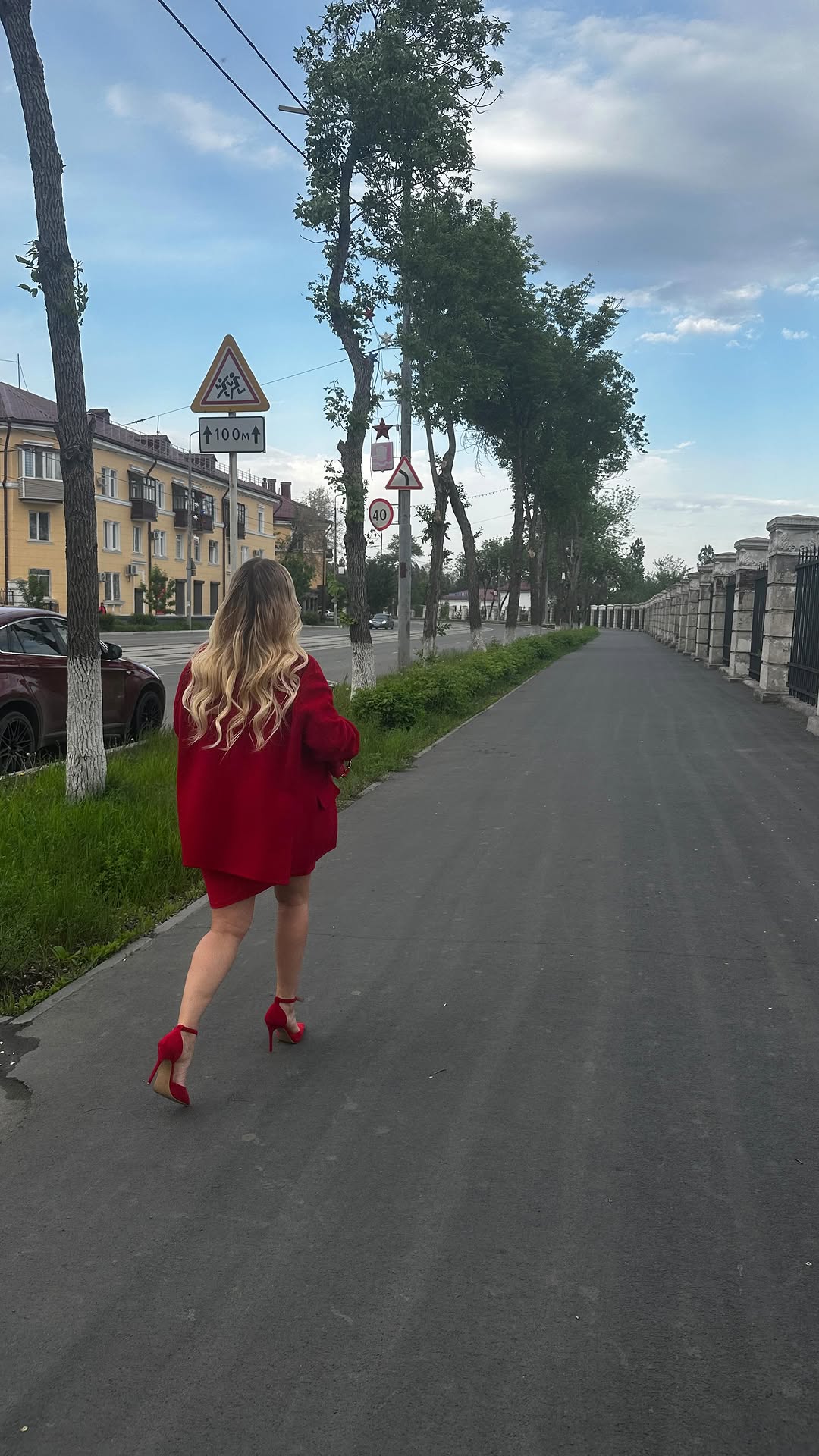 Не одна фотосессия не проходит без танцев 💃🏼😍
#инстаграм #россия #москва #инстатаг #фотография #инста #день #лайки #инстаграманет #природа #любовьмоя