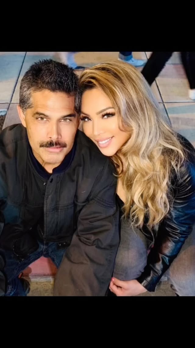 Happy Birthday to the one person that never lets me down. #DaddiesGirl ❤️ I love you Dad 💕
#HappyBirthday #Daddy 💜
#ValorieDash ❤️
🛑p.s. I don’t own the rights to this music 📝