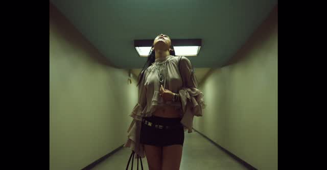 . X @addisonrae
Outfit styled by @darchiveco ft. @commense.official
Video : @abascalproduccions